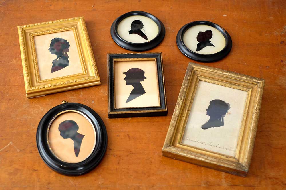 Varie silhouette incorniciate